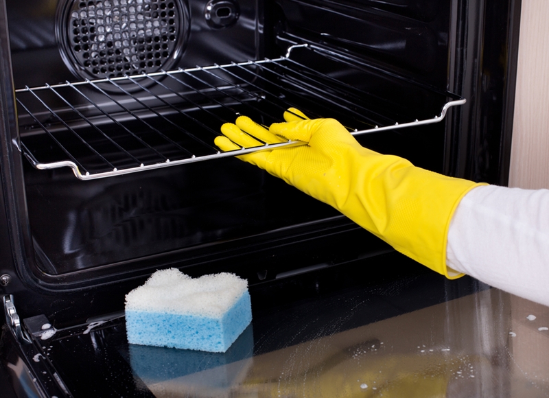 How To Deep Clean Your Oven