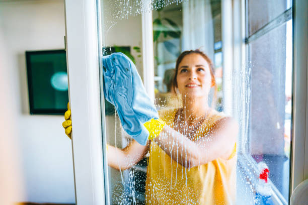 Why you should hire a cleaning service when you move